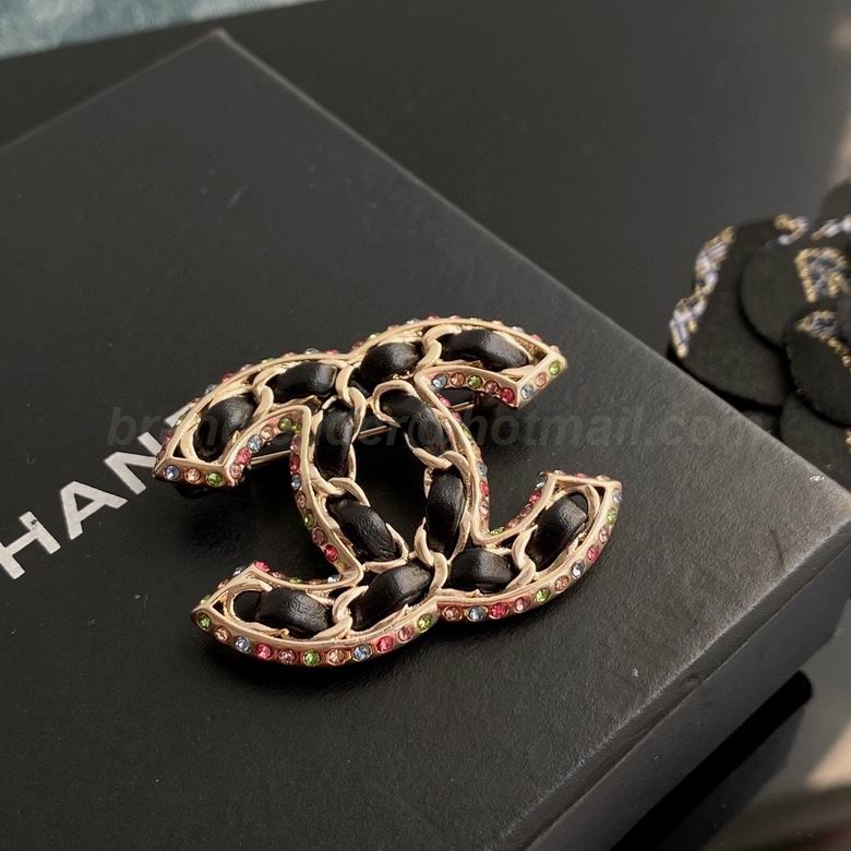 Chanel Brooch 172